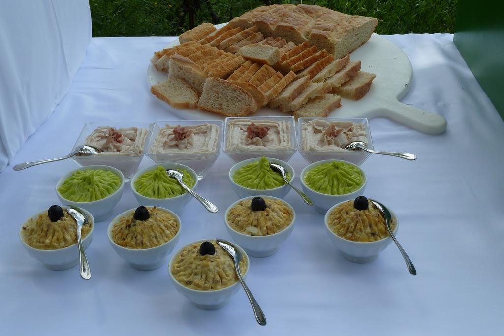 Agriturismo Ristorante Albachiara Carpeneto Exterior foto